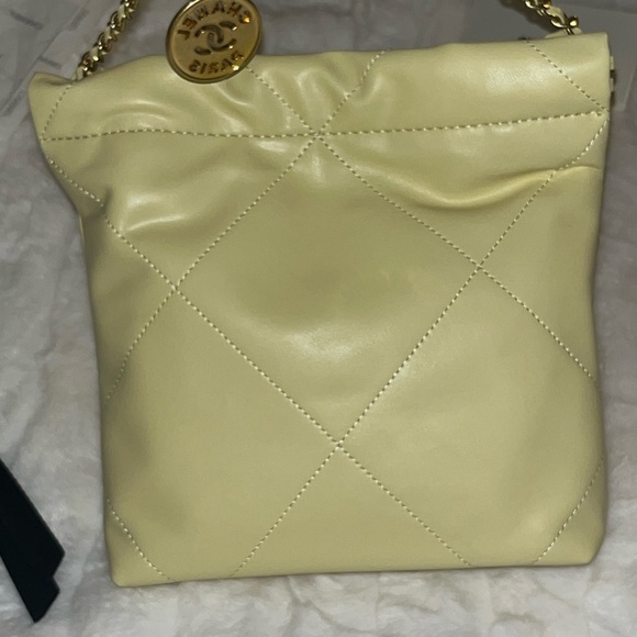 Chanel Handbag Authentic Brand new Great condition Yellow Tote - Picture 7 of 7